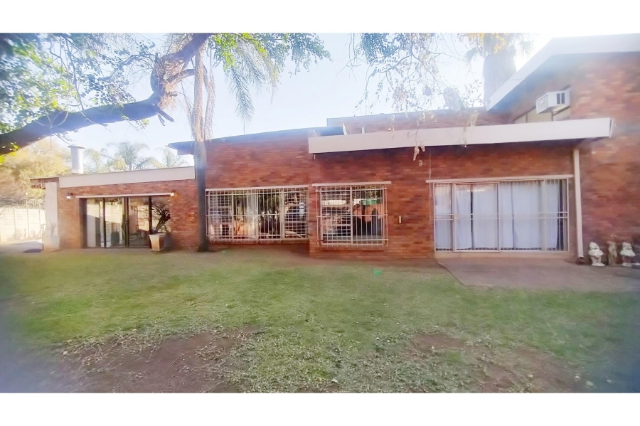 5 Bedroom Property for Sale in Elandsrand North West